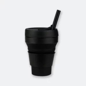 mayor collapsible cup in black with straw and foldable silicone body