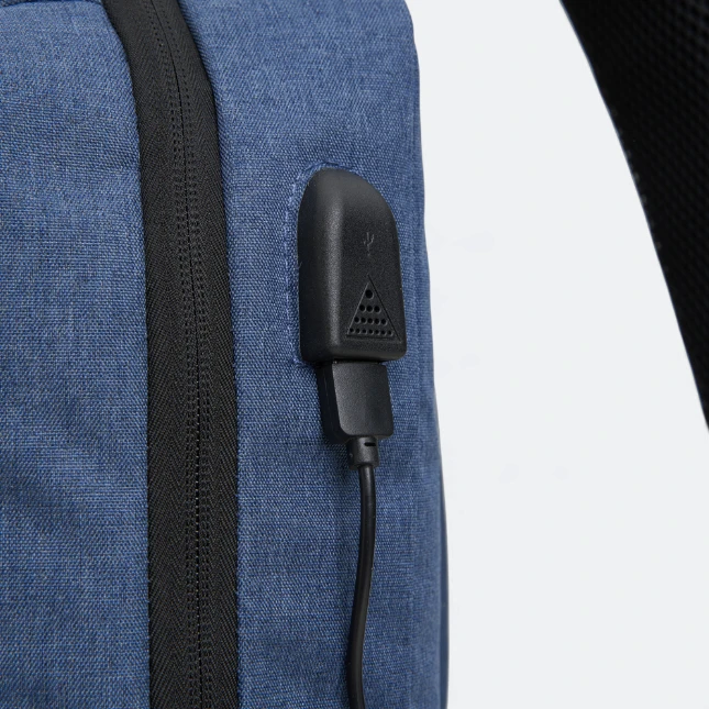 Gbm9006 jexo laptop backpack blue usb port view