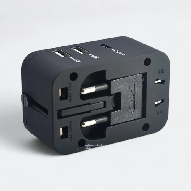 GTT4002_Velo_Travel_Adapter_Black_5 Velo travel adapter with usb ports and global plug