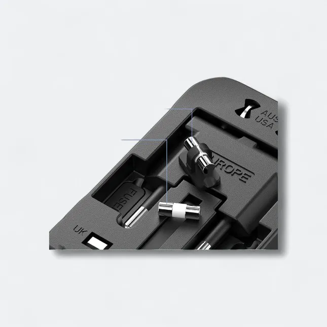 GTT4008_Powly_Travel_Adaptor_Black_1 Gtt4008 powly quadport travel adaptor