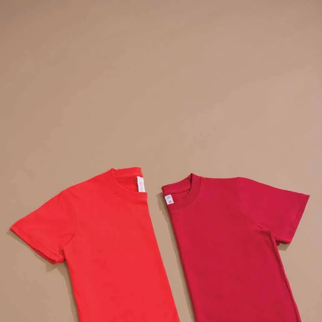 AX01 Axton CVC Cotton Round Neck Basic T-Shirt Model 1 Ax01 axton cvc cotton round neck basic t-shirt worn by model