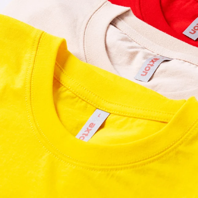 AX01 Axton CVC Cotton Round Neck Basic T-Shirt Model 1 Ax01 axton cvc cotton round neck basic t-shirt worn by model