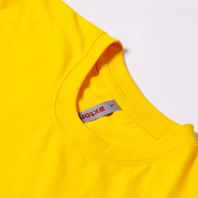 AX01 Axton CVC Cotton Round Neck Basic T-Shirt Model 2 Ax01 axton cvc cotton round neck basic t-shirt worn by model