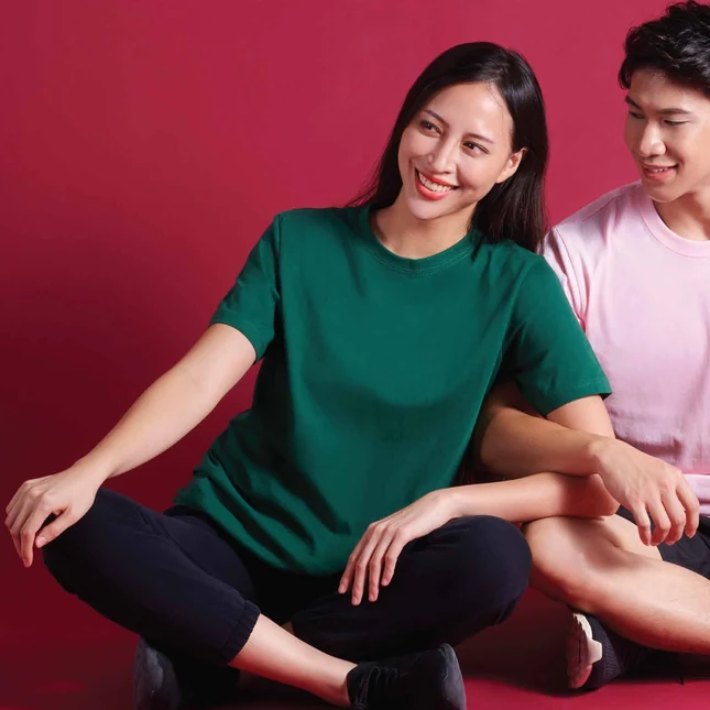 Ct71 superb cotton short sleeve basic t-shirt worn by model