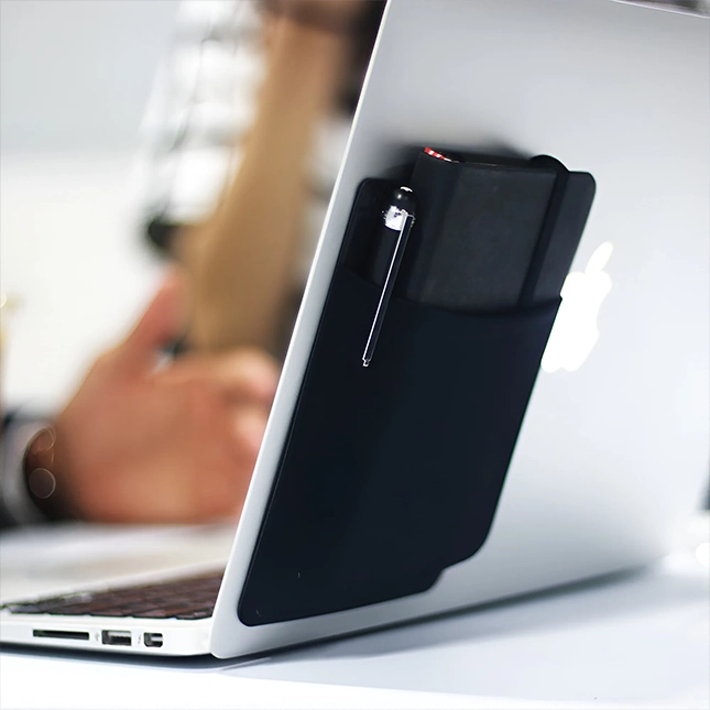 GVG2641_Laptop_Stretchable_Pocket_With_Pen Gvg2641 laptop stretchable pocket with pen view