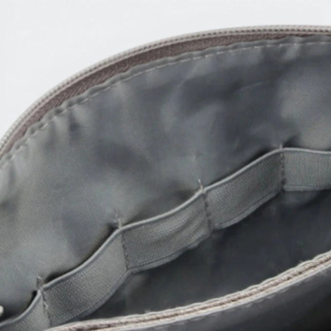 Gvg3195 compact gadget organiser pouch lining detail view