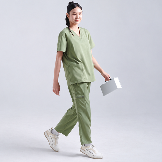 PE10 Unisex Scrub Set (Top and Bottom) Model 1 Pe10 unisex scrub set (top and bottom) worn by model