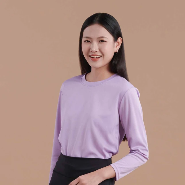 QD54 Quick Dry Long Sleeve Basic T-Shirt Model 1 Qd54 quick dry long sleeve basic t-shirt worn by model