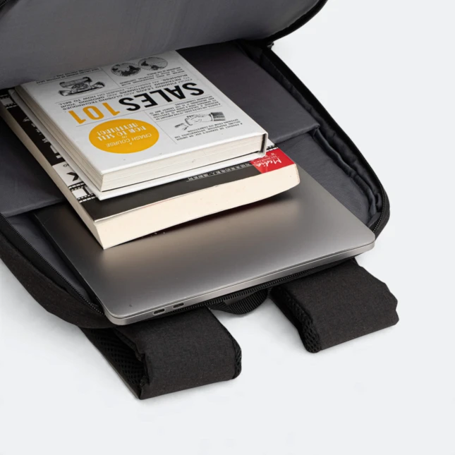 Gbm9018 nypo laptop backpack laptop sleeve view