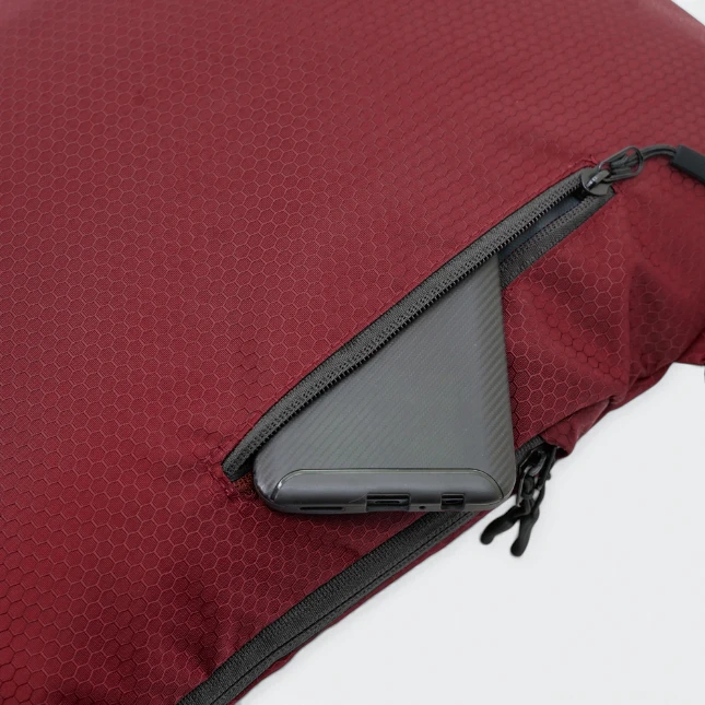 Gbm9019 plevo backpack red phone pocket view