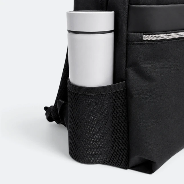 Gbm9042 quadzo laptop backpack bottle pocket view