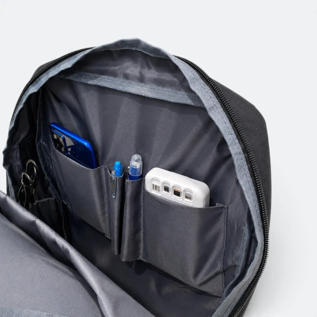 Gbm9042 quadzo laptop backpack interior view