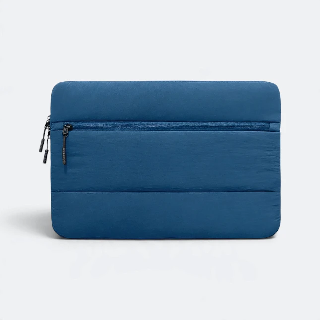 GBM9048 Puffo Laptop Sleeve Blue Gbm9048 puffo laptop sleeve blue view
