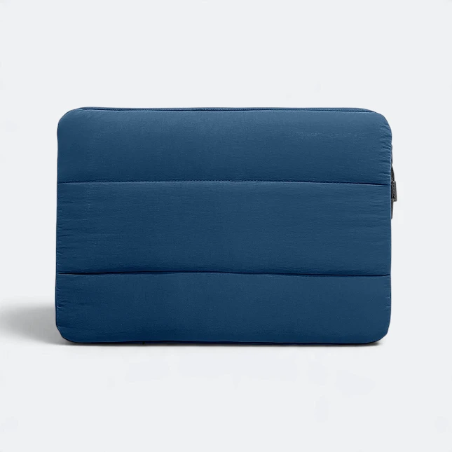 GBM9048 Puffo Laptop Sleeve Blue BackView Gbm9048 puffo laptop sleeve blue back view view