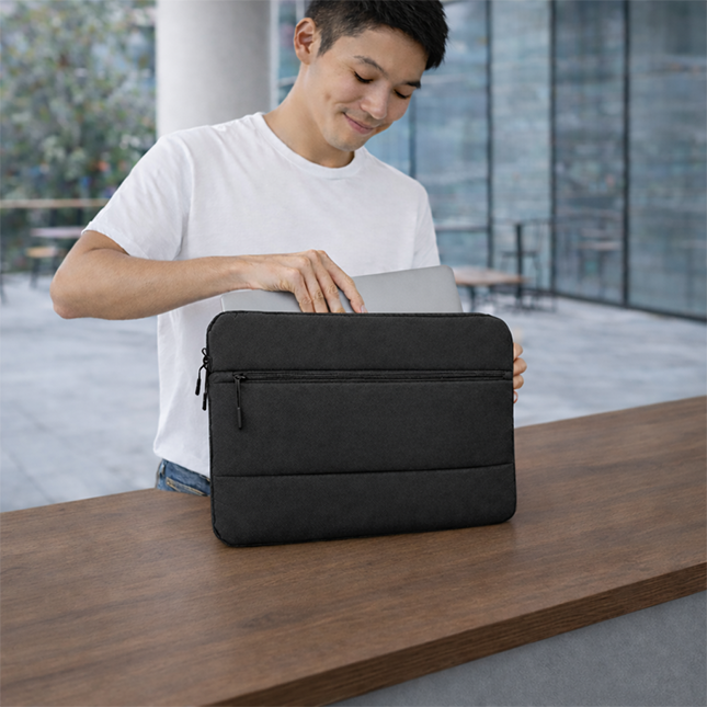 GBM9048 Puffo Laptop Sleeve Lifestyle Gbm9048 puffo laptop sleeve lifestyle view