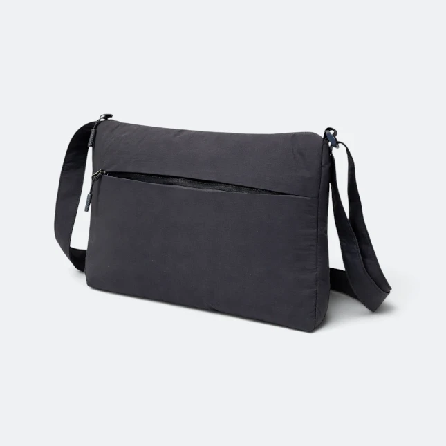 Gbm9049 tabla tablet sling bag side view view