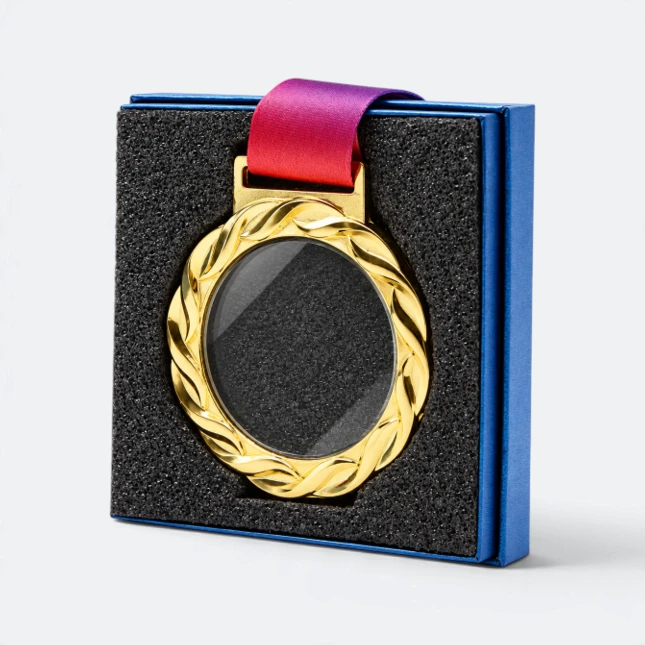 Gmg9356 twist rim glass aluminium medal in its gift box, corporate medal malaysia with custom logo printing